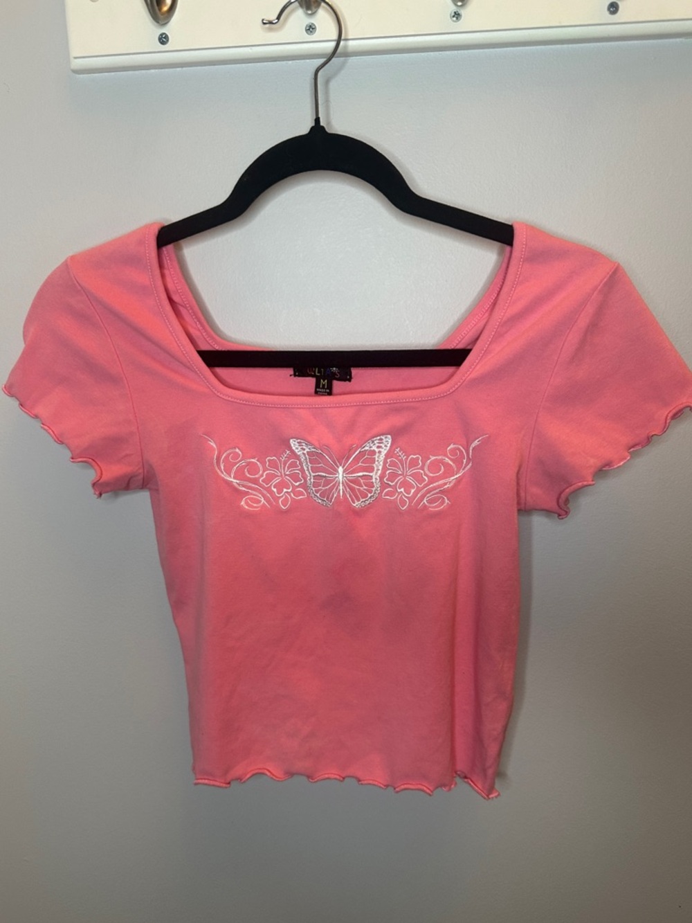 dELiA*s pink butterfly crop top with ruffle hem and sleeves
